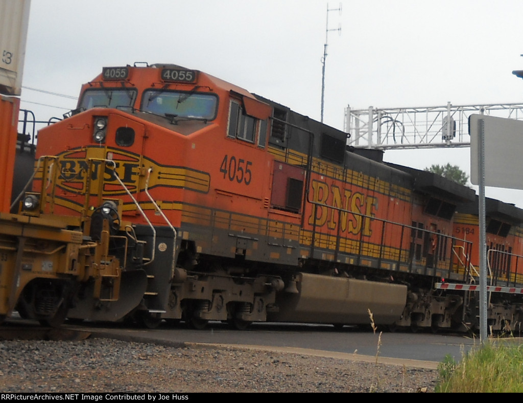 BNSF 4055